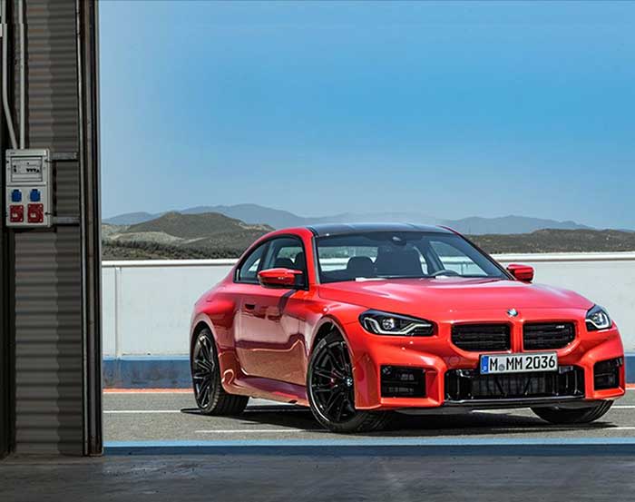 BMW M Bermesin 3 atau 4 Silinder