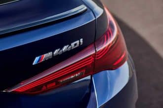 BMW Hapus Huruf 'i' pada Mobil non-Elektrik 25 BMW Hapus Huruf 'i'